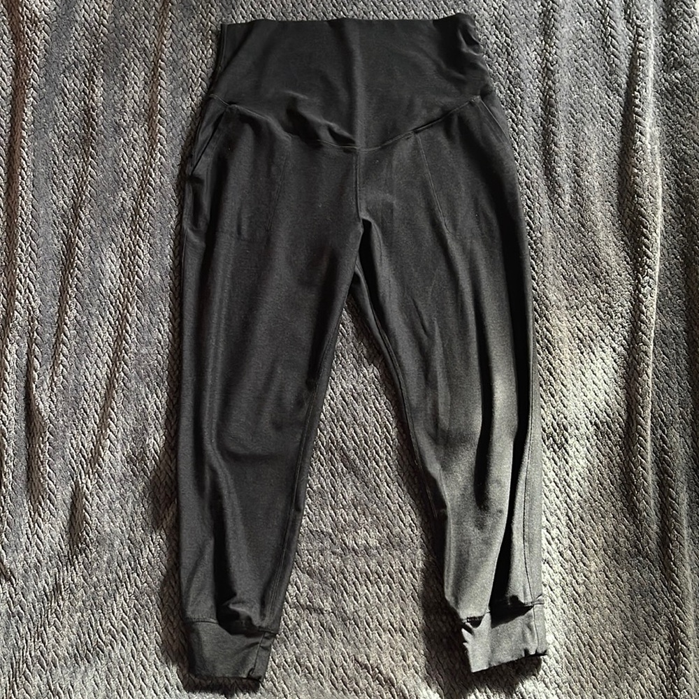 Maternity Old Navy Active Joggers, Size Large